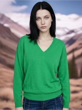 Cashmere Sweater by Galeries Lafayette Sweater Soft Vivid Size Small